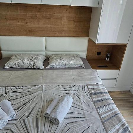 Ralux Apartman Tivat Luaran gambar