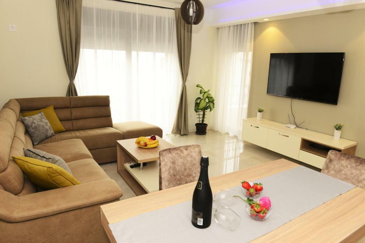 Ralux Apartman Tivat Luaran gambar