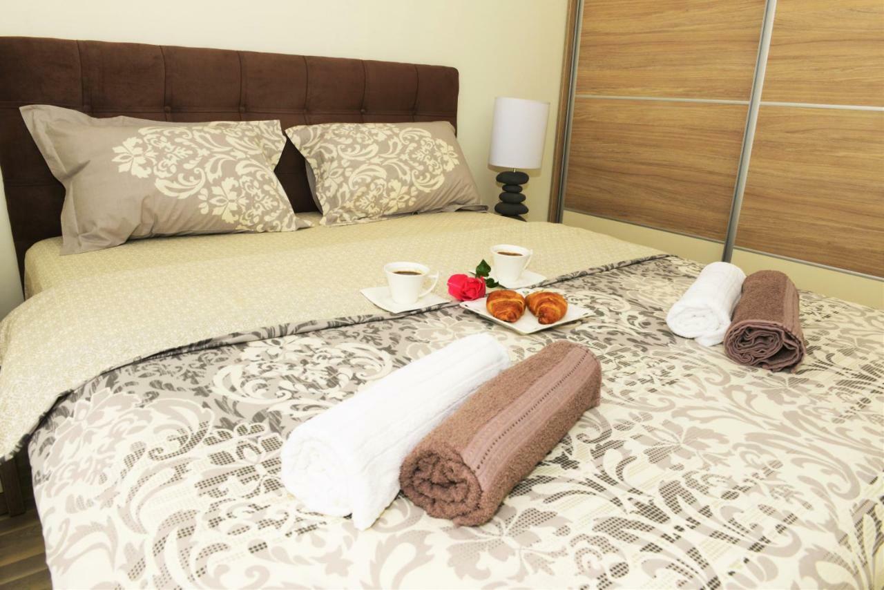 Ralux Apartman Tivat Luaran gambar
