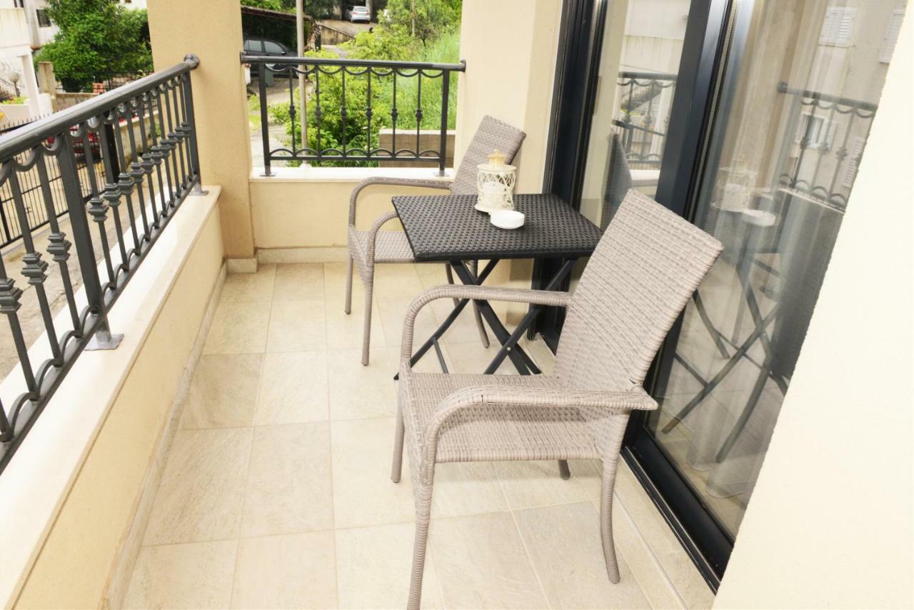 Ralux Apartman Tivat Luaran gambar