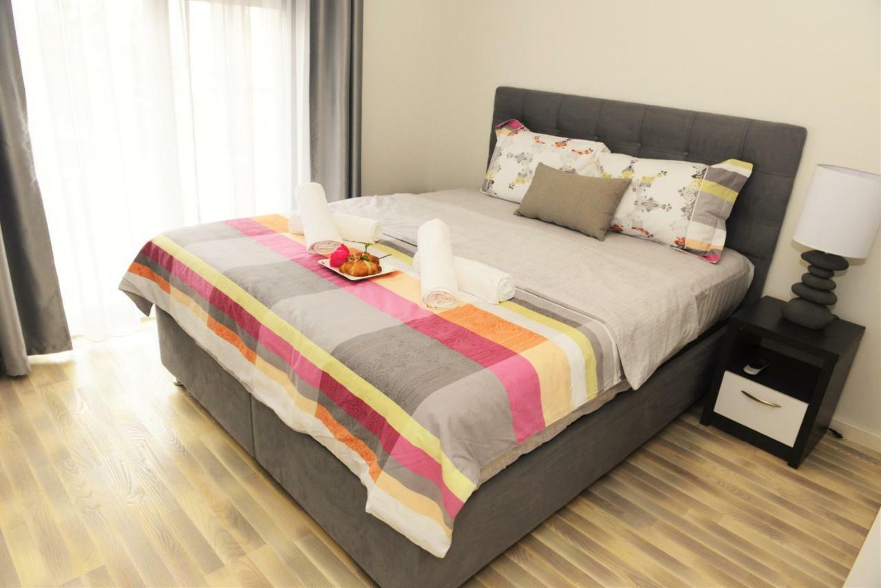 Ralux Apartman Tivat Luaran gambar