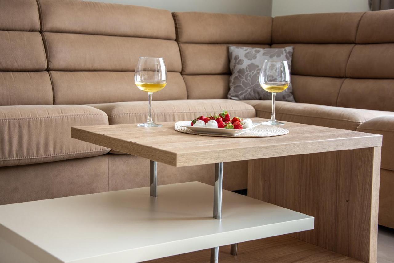 Ralux Apartman Tivat Luaran gambar
