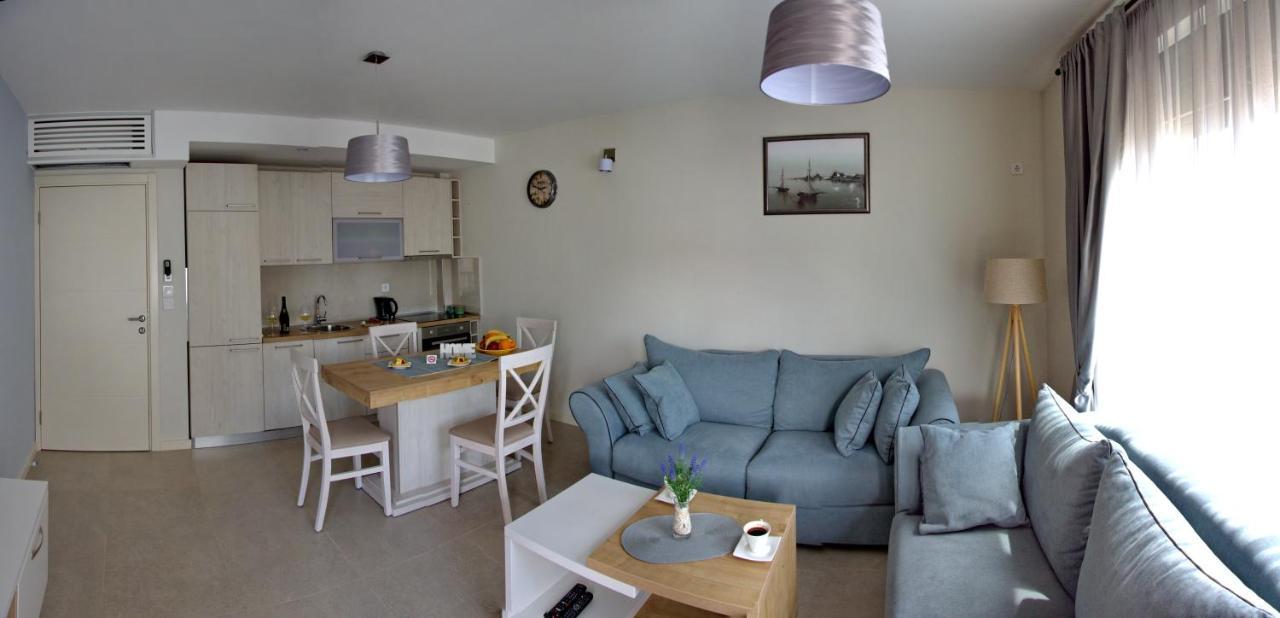 Ralux Apartman Tivat Luaran gambar